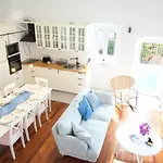 Villa Island Stonehouse Kala Mendula