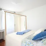 Island Stonehouse Kala Mendula * Sutivan