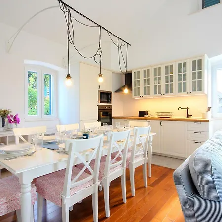 Villa Island Stonehouse Kala Mendula *